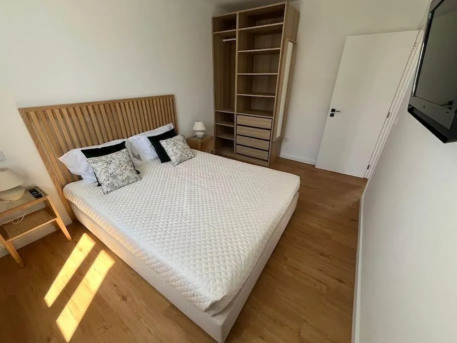 הוילה פונשל Casa Da Porta Azul 0*,