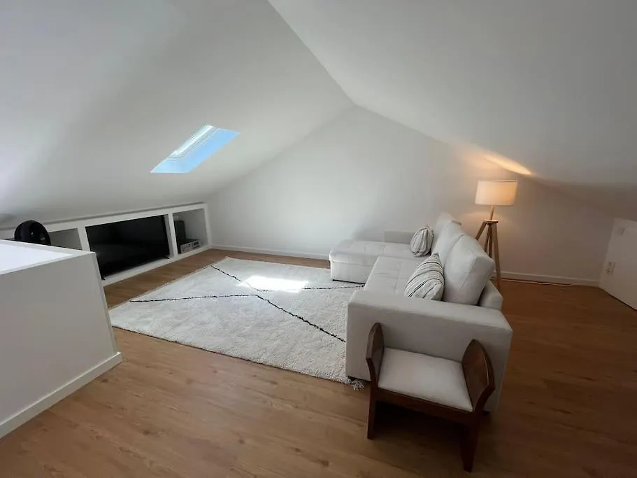 펜션 푼샬 Casa Da Porta Azul 빌라